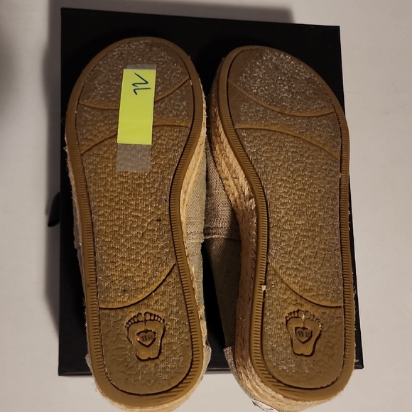 BOBS from Skechers Tan Casual Flats with Elastic Gore - Picture 7 of 7